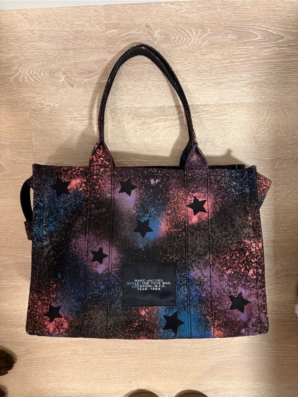 Large Marc Jacobs “Stars in the Galaxy” ⭐️ 🌌 The Tote Bag - Picture 4 of 10